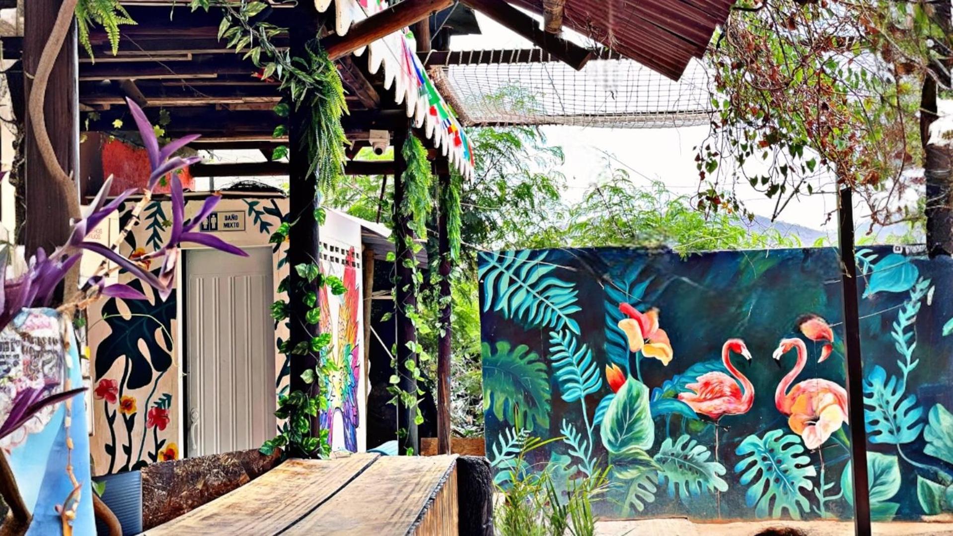 Tamarindo Beach Hostel ตากังกา ภายนอก รูปภาพ